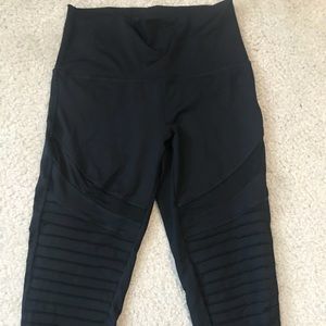 EUC black leggings with detail